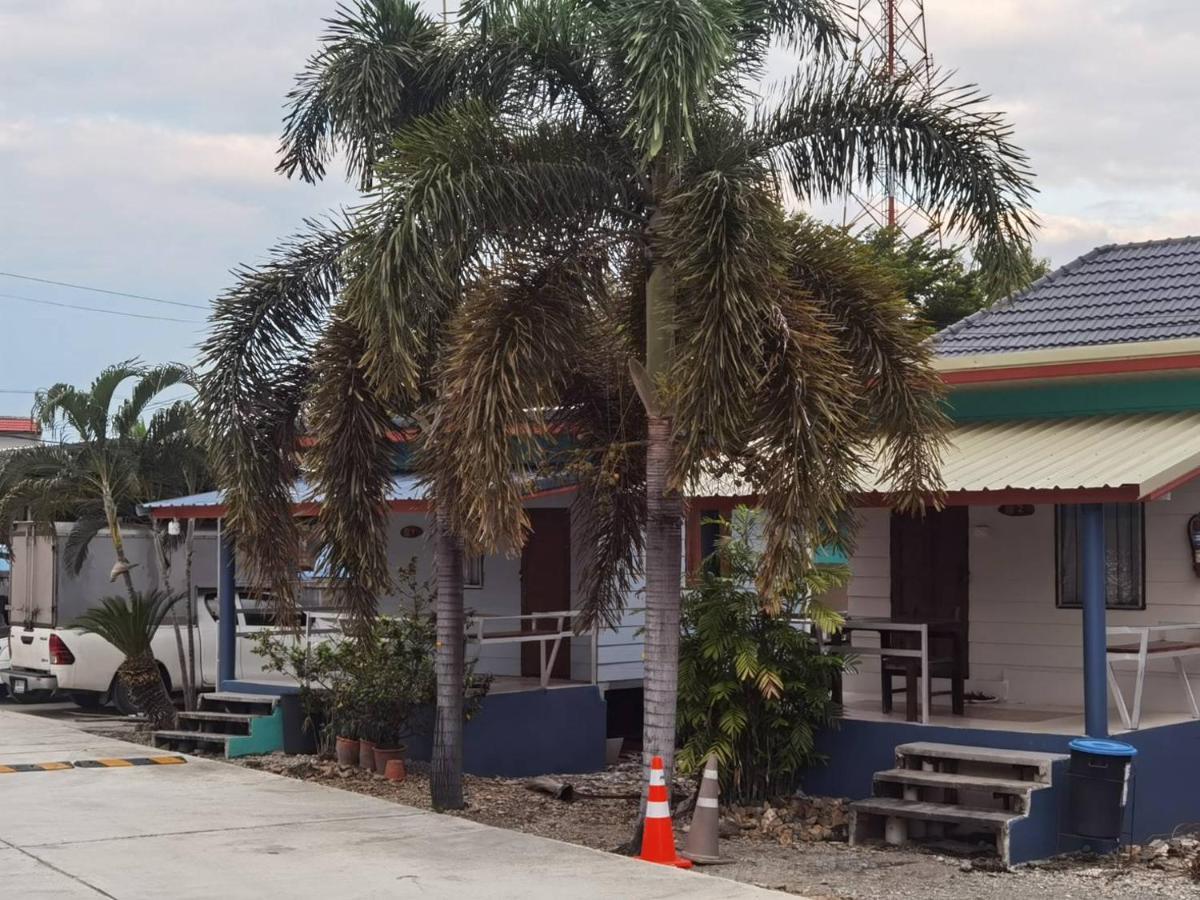 Sailom Resort​ Chom Thong Exterior photo